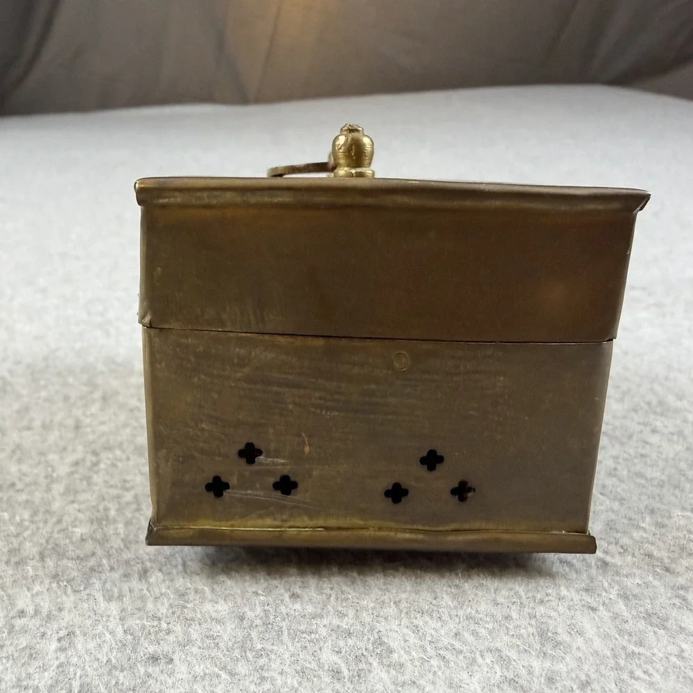 Vintage Handmade Brass Pierced Incense Box Paan Casket Hinged Decorative 5.5x3x3